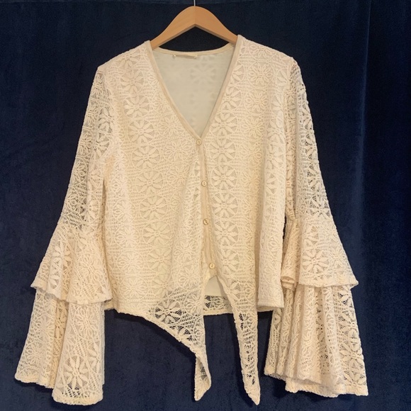 Willow Crochet Bell Sleeve- Ivory, Three Bird Nest - Picture 4 of 4